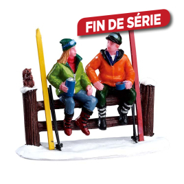 Figurine duo de skieurs en pause café LEMAX