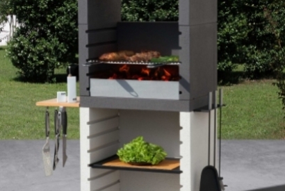 Comment fixer un barbecue en béton ?